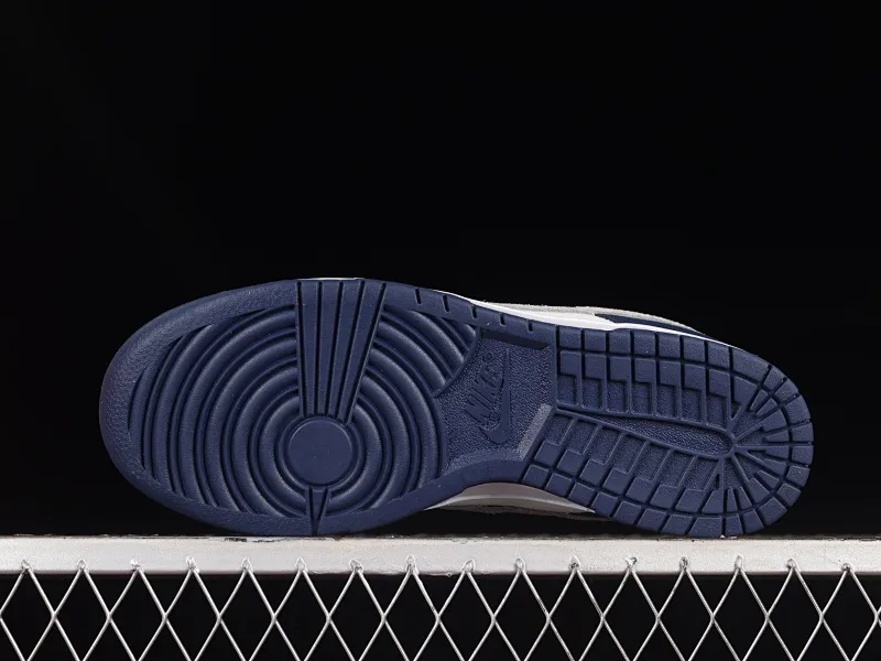 All categories Nk SB Dunk series Nk SB Dunk Low low-top sneakers Nk Dunk Low "Midnight Navy" blue and white SB low-top sports and leisure sneakers FD9749-400